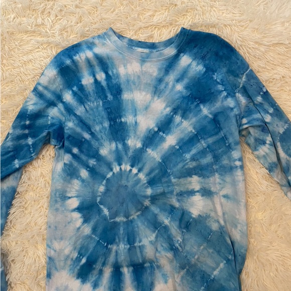 Tie die blue long sleeve - Picture 1 of 1